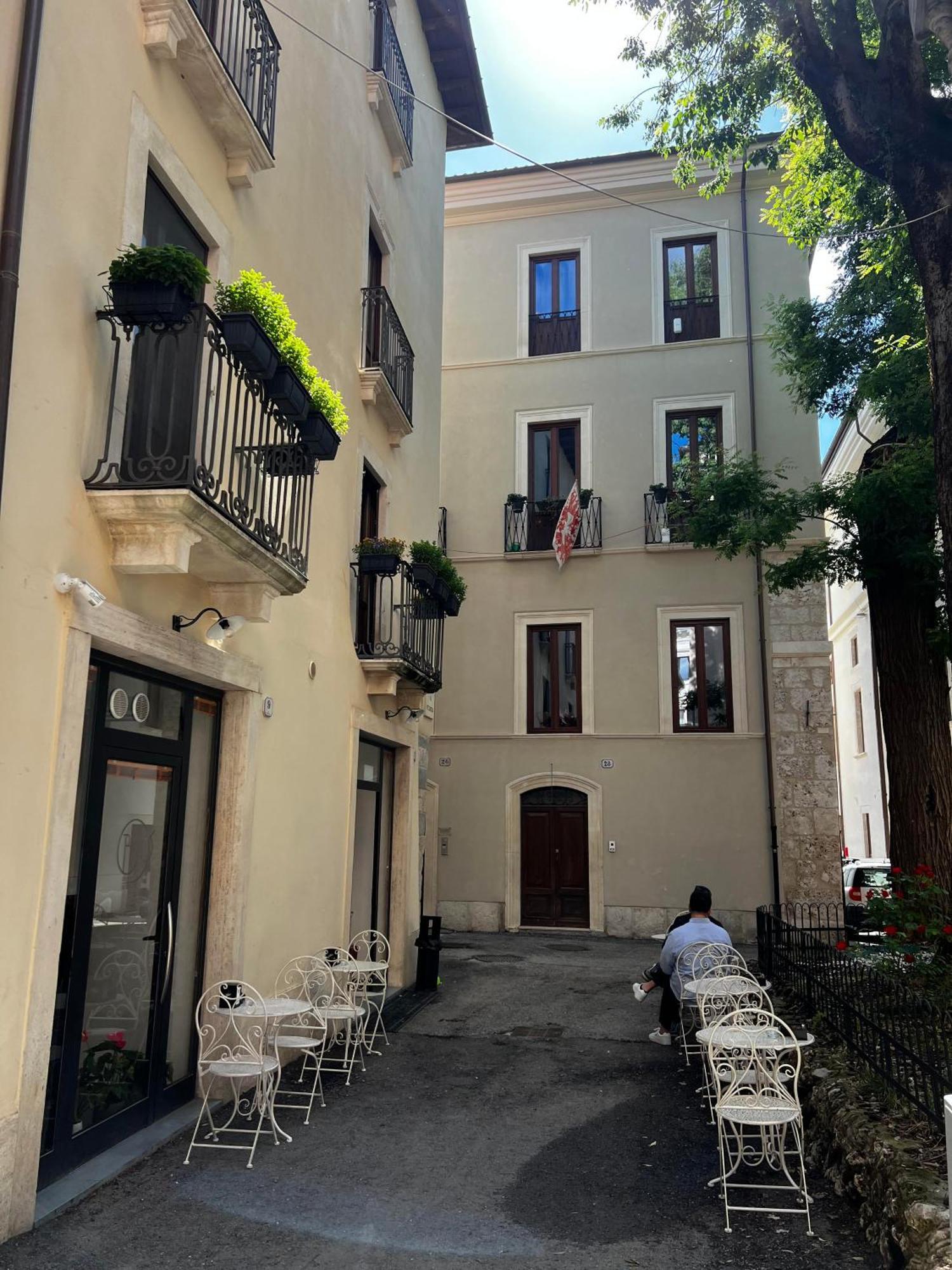 فيلا Dimora Largo Silvestro Dell'Aquila- Centro Storico المظهر الخارجي الصورة